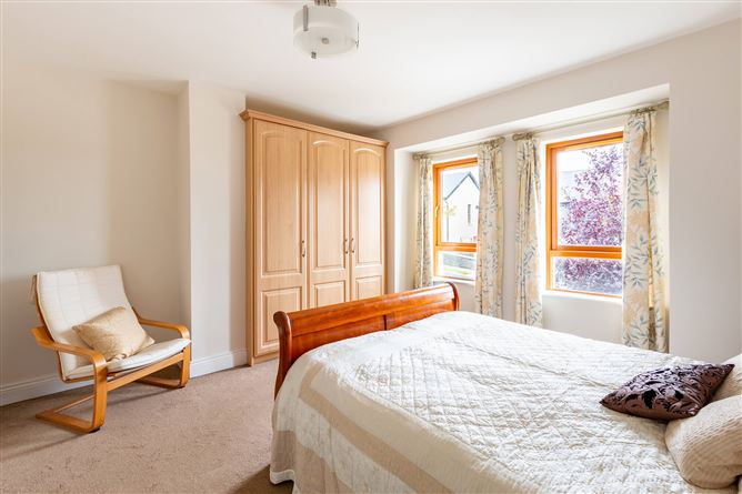 2 Cois Cuain, Courtmacsherry, Co. Cork