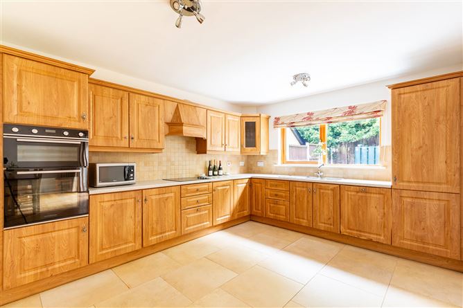 2 Cois Cuain, Courtmacsherry, Co. Cork
