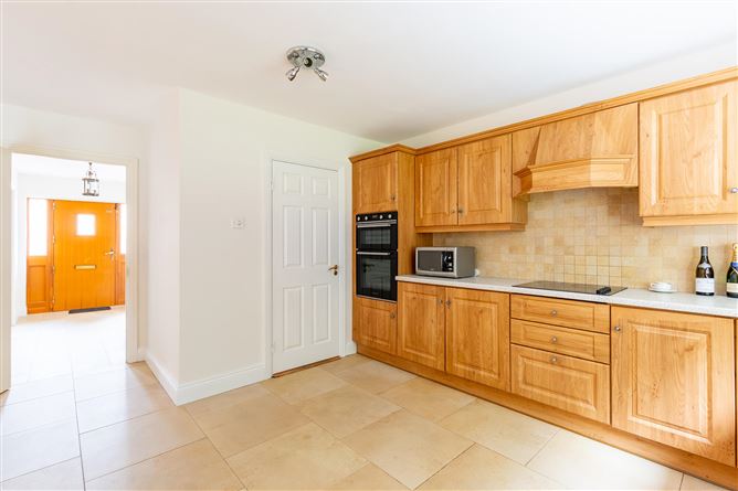 2 Cois Cuain, Courtmacsherry, Co. Cork