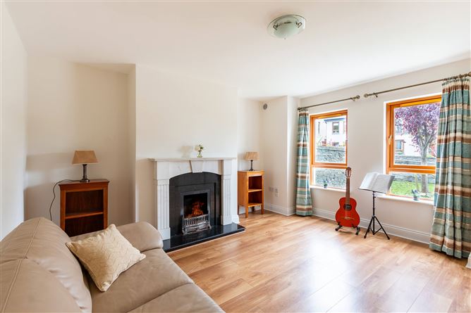 2 Cois Cuain, Courtmacsherry, Co. Cork