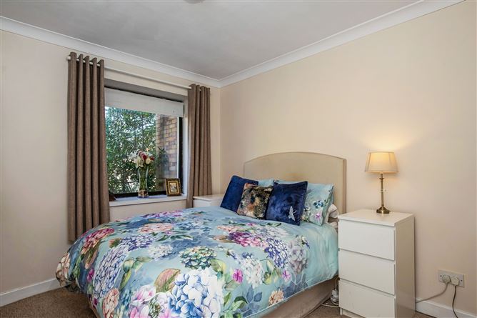 Apt 4 The Elms, Mount Merrion avenue, Blackrock, County Dublin