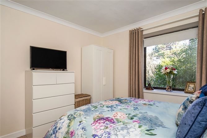 Apt 4 The Elms, Mount Merrion avenue, Blackrock, County Dublin