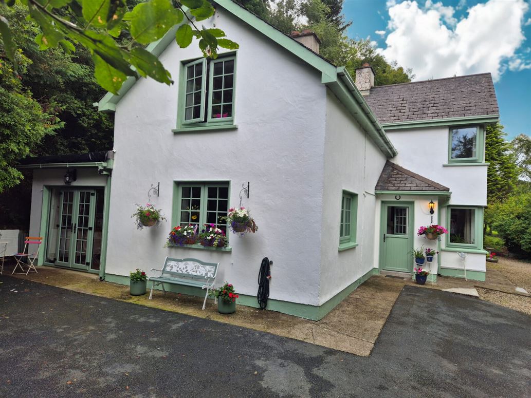 Derrybawn Cottage, The Meetings, Knockanode, Rathdrum, Wicklow