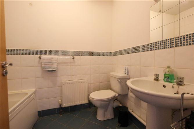 24 Block C, Stradbrook Apartments, Stradbally Road, Portlaoise, Laois