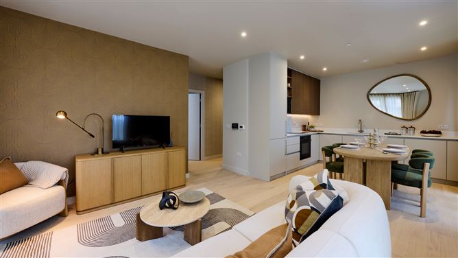 Berwick Pines, Foxrock, Dublin 18