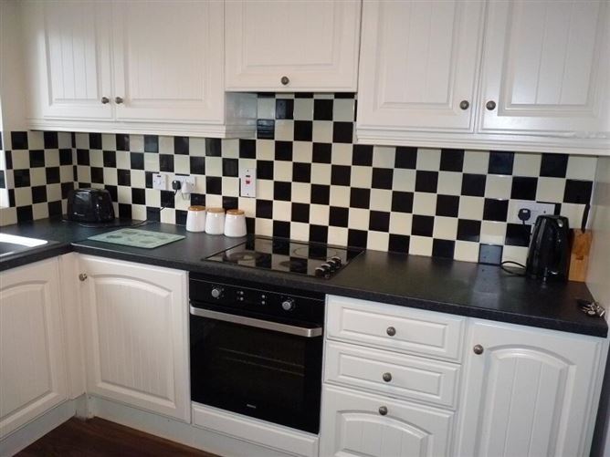 8 Inver Gael, Carrick-on-shannon, County Roscommon