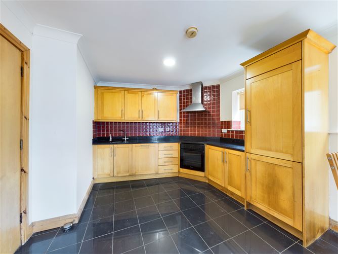 5 Radharc an Chlair, Salthill, Galway
