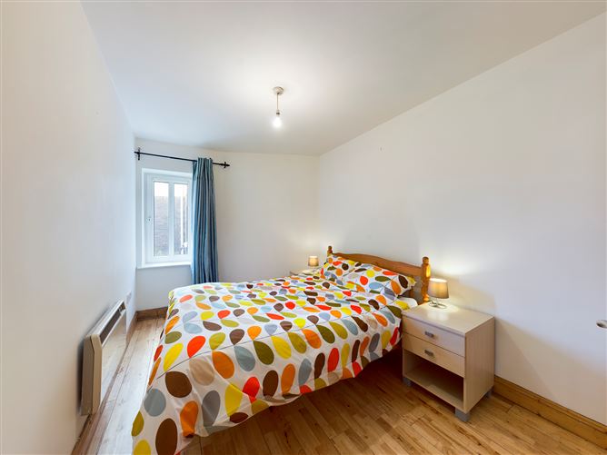 5 Radharc an Chlair, Salthill, Galway