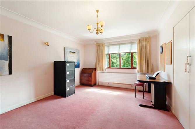 Fernagh, 12 Greenfield Crescent, Donnybrook, Dublin 4