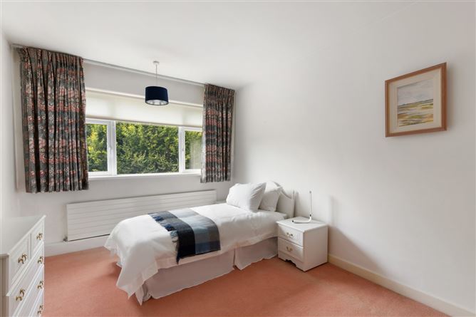 Fernagh, 12 Greenfield Crescent, Donnybrook, Dublin 4