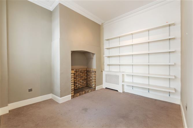 6 Oaklands Park , Sandymount, Dublin 4