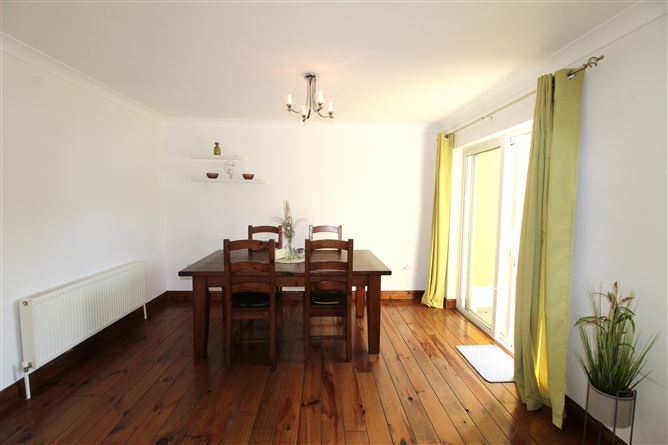 11 Radharc Na Tuaithe, Gogganstown, Knockraha, Cork