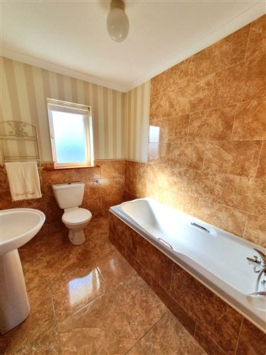 11 Radharc Na Tuaithe, Gogganstown, Knockraha, Cork