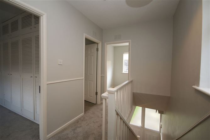 7 Oakview Drive, Hartstown, Clonsilla, Dublin 15