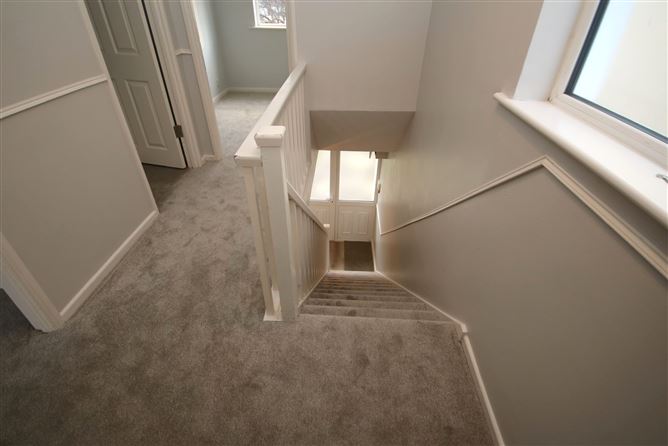 7 Oakview Drive, Hartstown, Clonsilla, Dublin 15