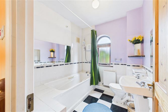 44 Fortfield, Collins Avenue, Dunmore Road, Waterford City