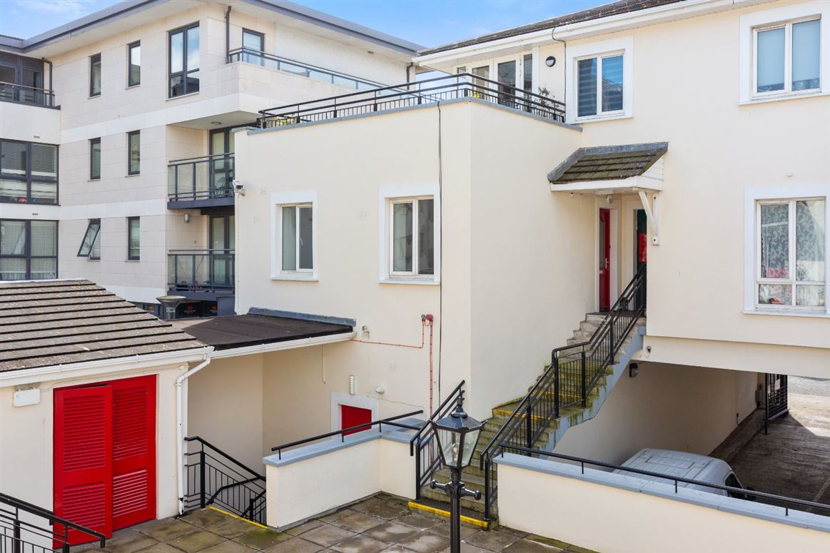 14 Saint Helen's Court, George's Street Lower, Dun Laoghaire, Co. Dublin