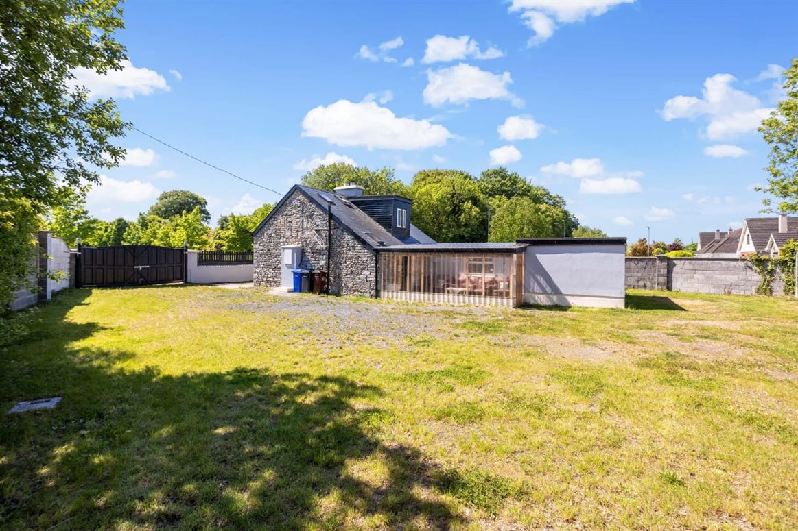 Parkstown Lodge, Trim Road, Ballivor, Co. Meath