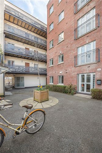 1 Blackhall View, 5-7 Blackhall Place, Smithfield, Dublin 7