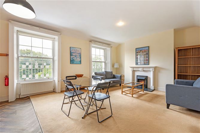 15d Warrington Place , Baggot Street, Dublin 2