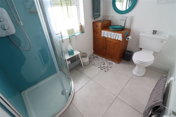 The Cottage, Knocknagore, Crosshaven, Cork