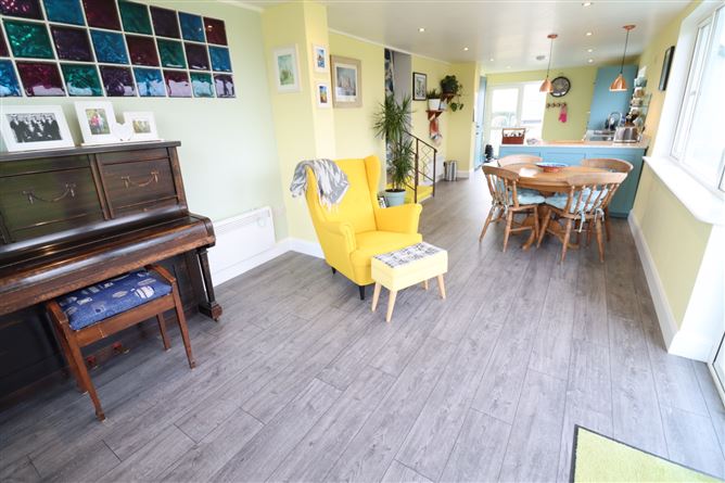 The Cottage, Knocknagore, Crosshaven, Cork