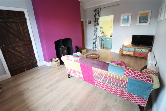 The Cottage, Knocknagore, Crosshaven, Cork