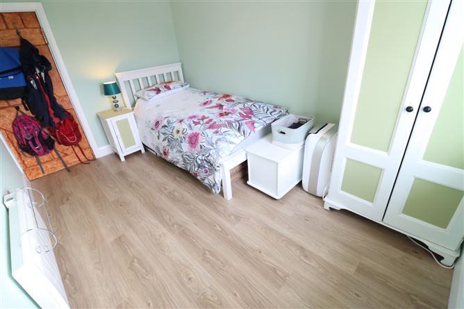 The Cottage, Knocknagore, Crosshaven, Cork