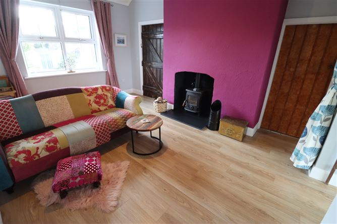 The Cottage, Knocknagore, Crosshaven, Cork