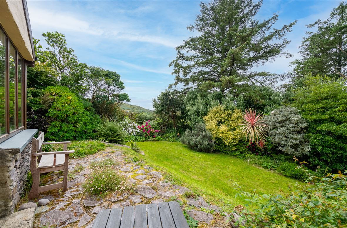 Blackthorn Cottage, Ballycarnahan, Caherdaniel, Co. Kerry