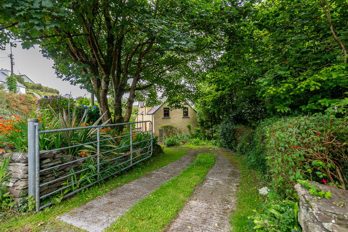 Blackthorn Cottage, Ballycarnahan, Caherdaniel, Co. Kerry