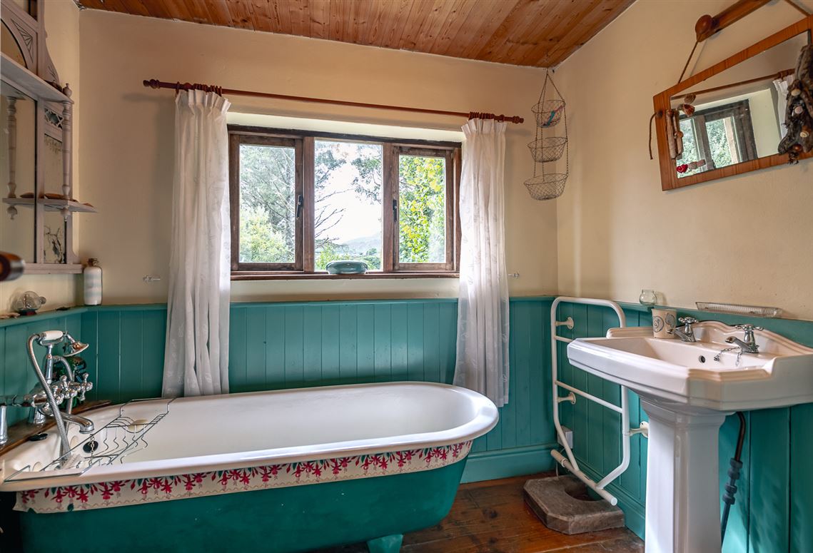 Blackthorn Cottage, Ballycarnahan, Caherdaniel, Co. Kerry