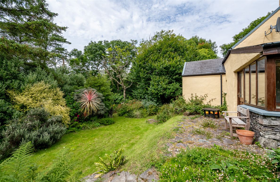 Blackthorn Cottage, Ballycarnahan, Caherdaniel, Co. Kerry