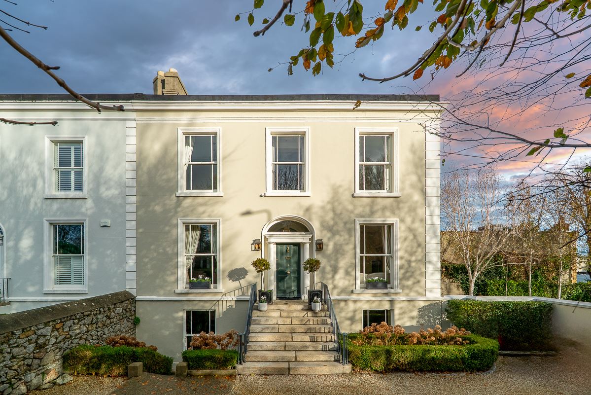 Cambridge House, 31 Sandycove Road, Sandycove, County Dublin