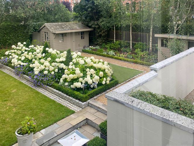 Cambridge House, 31 Sandycove Road, Sandycove, County Dublin