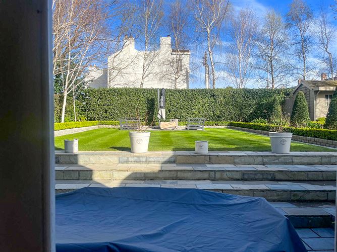 Cambridge House, 31 Sandycove Road, Sandycove, County Dublin