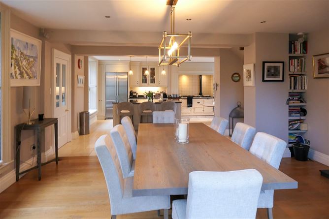 Cambridge House, 31 Sandycove Road, Sandycove, County Dublin