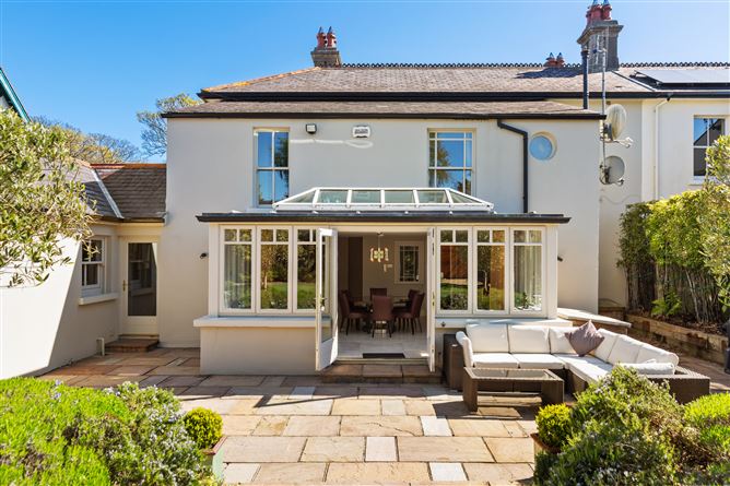 https://photos-a.propertyimages.ie/media/2/6/0/4997062/d7e38fc3-e99d-4a94-ad49-d6c2c70412a6_l.jpg