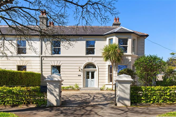 https://photos-a.propertyimages.ie/media/2/6/0/4997062/d7e38fc3-e99d-4a94-ad49-d6c2c70412a6_l.jpg