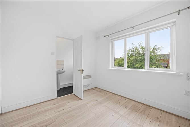 Photo 10 of 17 — 34 Phoenix Manor, , Blackhorse Ave, Dublin 7
