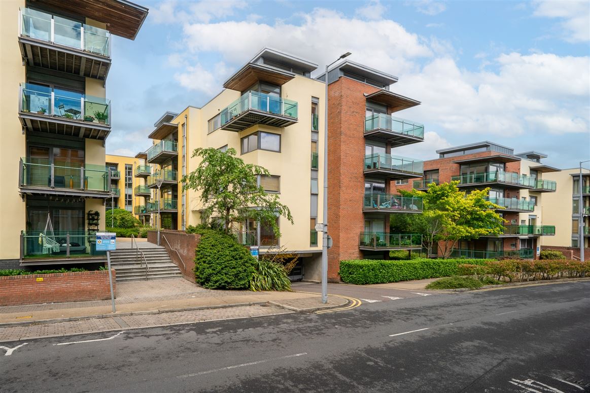 Apartment 71 Gleneasky Square, Phoenix Park Racecourse, Dublin 15, Castleknock