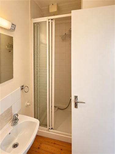 Flat 1, 42 Gardiner Street Upper, Dublin 1