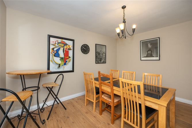 16 Heathervue, Glanmire, Cork