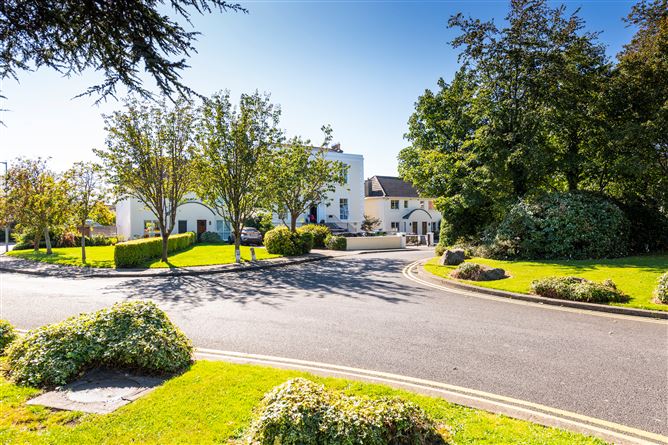 18 Camberley Oaks, Churchtown, Dublin 14
