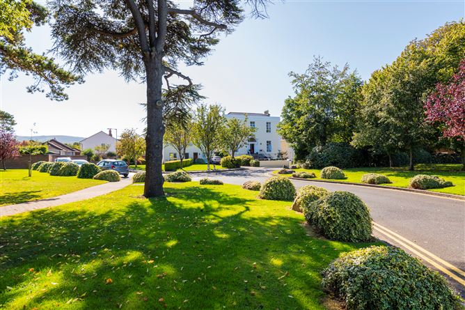 18 Camberley Oaks, Churchtown, Dublin 14