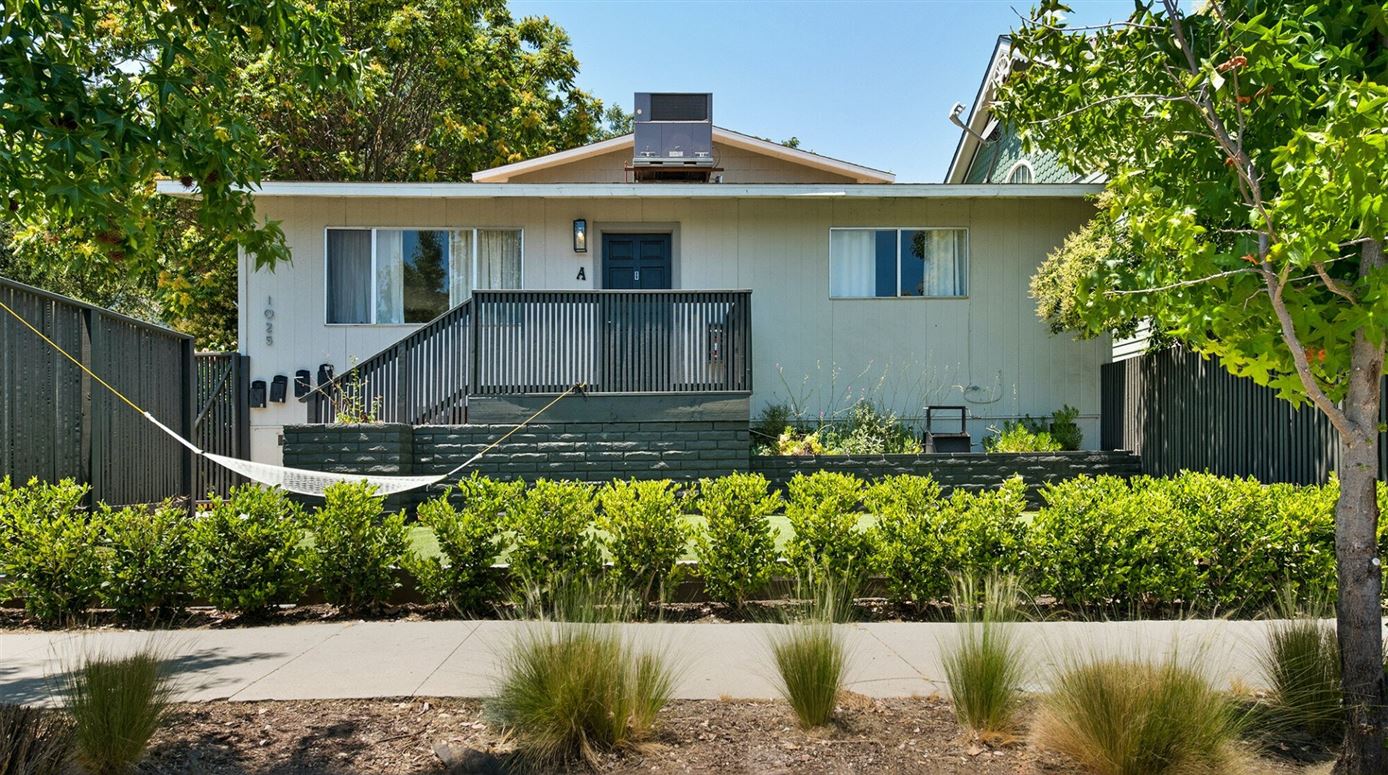 The Viticulturalist,Paso Robles, California, USA