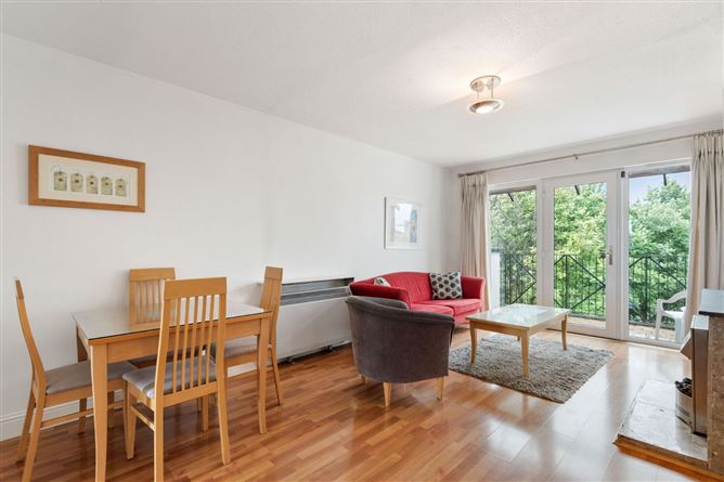 63 Grand Canal View, James's Walk, Dublin