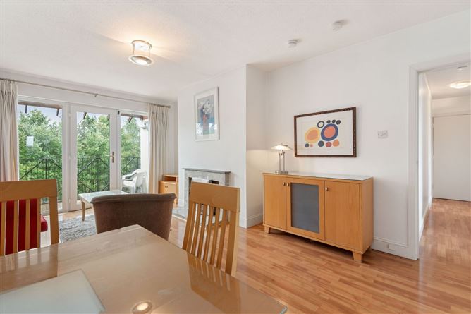 63 Grand Canal View, James's Walk, Dublin