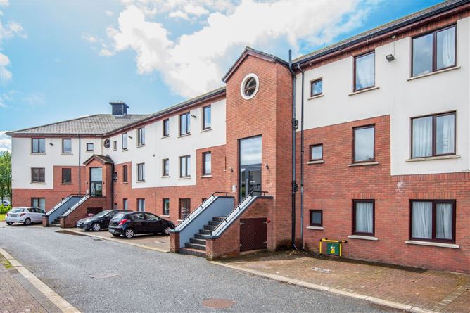 63 Grand Canal View, James's Walk, Dublin