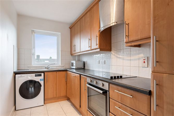 63 Grand Canal View, James's Walk, Dublin